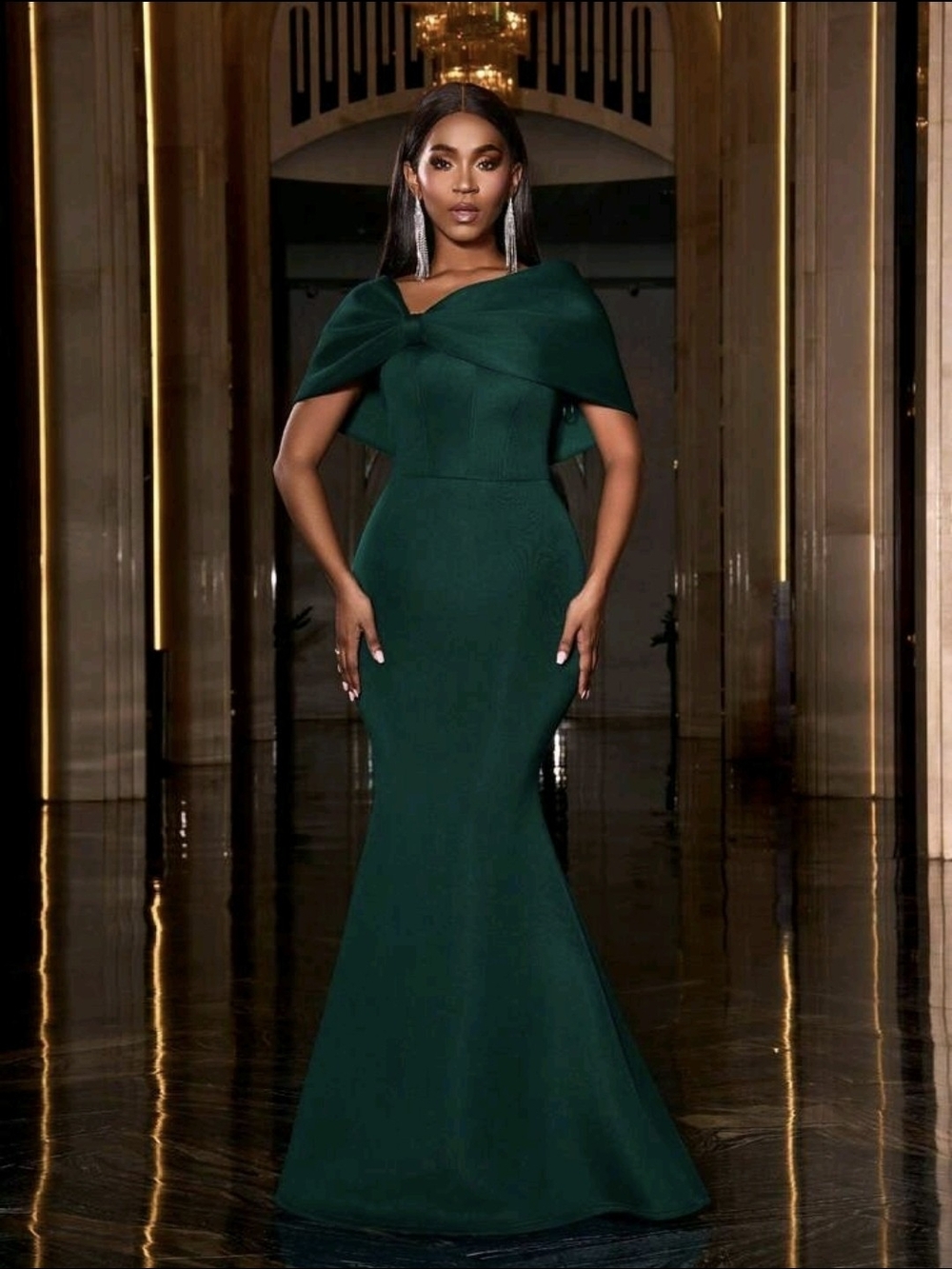 Elegant Off-Shoulder Mermaid Evening Dress in Deep Green